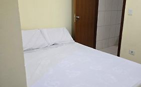 Edificio Hayannes - 1 Quarto - 1 Cozinha - 1 Banheiro - Garagem Coberta - Self Check in -Taxa Para Hospede Com Pets